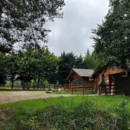 & La Santoire * Saint-Bonnet-de-Condat